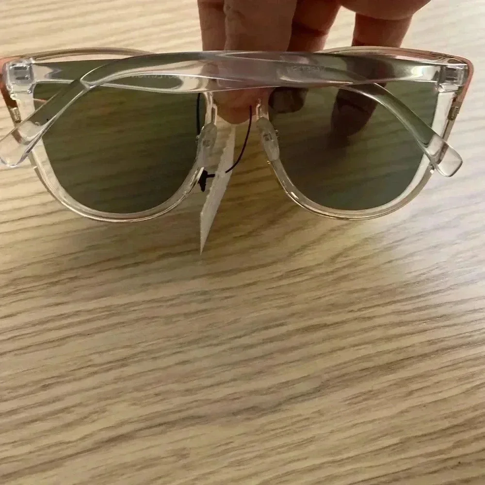 🆕Fashion Wide Cat-Eye Sunglasses🆕